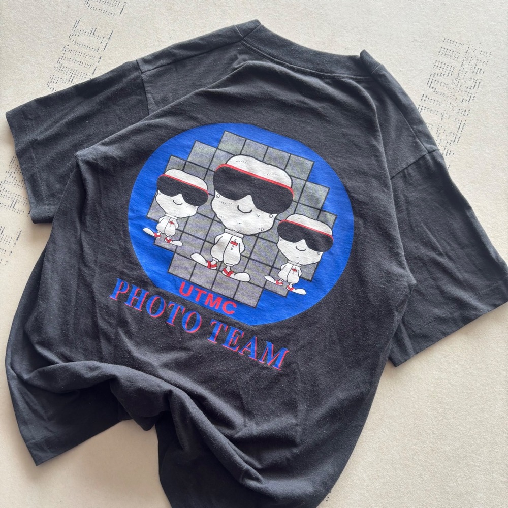Vintage 90s Niche UTMC Photo Team Pocket‎ T-shirt